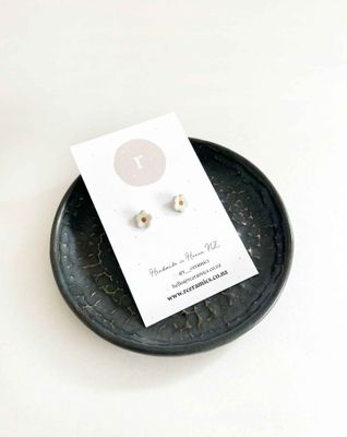 Flower Stud Earrings - mini