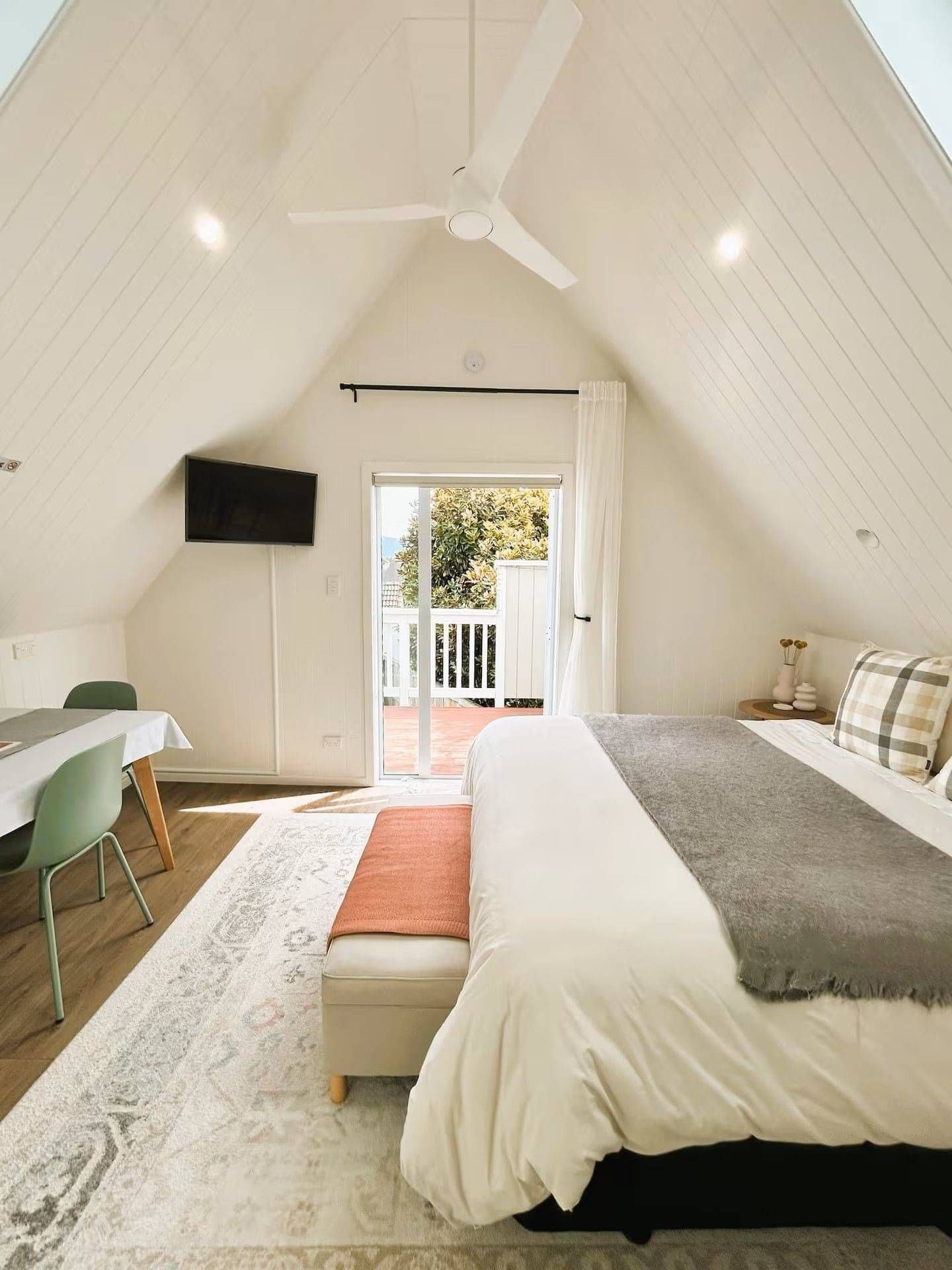 Loft on Lewis- Conversion/ Renovation
