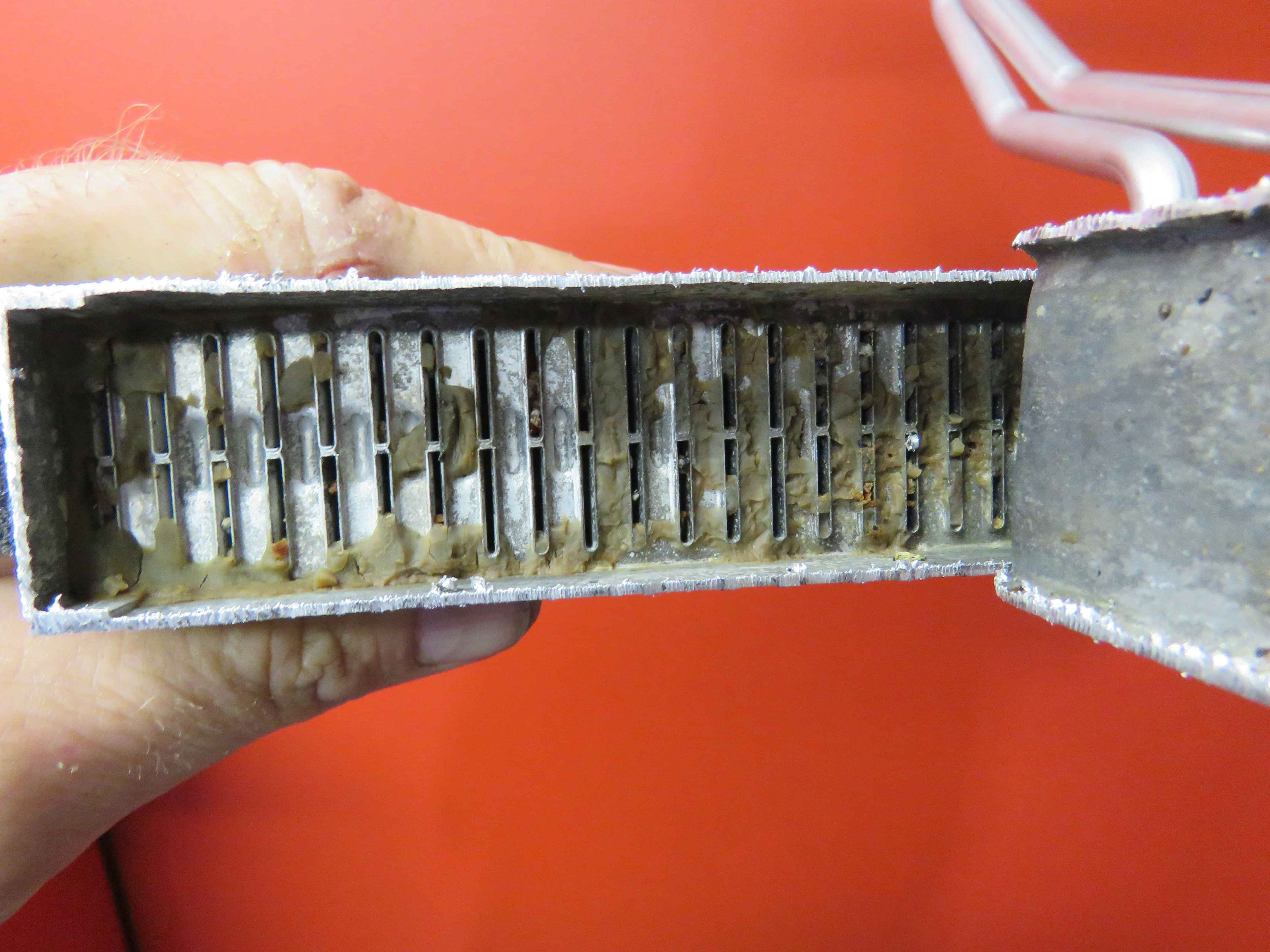 Blocked heatercore, full of contaminants such as stop leak. Requires flushing.