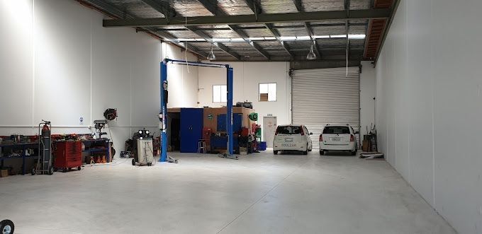 CoolCar Manukau workshop interior