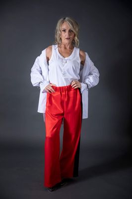 Red foundation trouser
