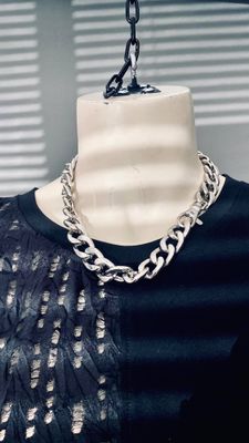 JS Solid chain necklace