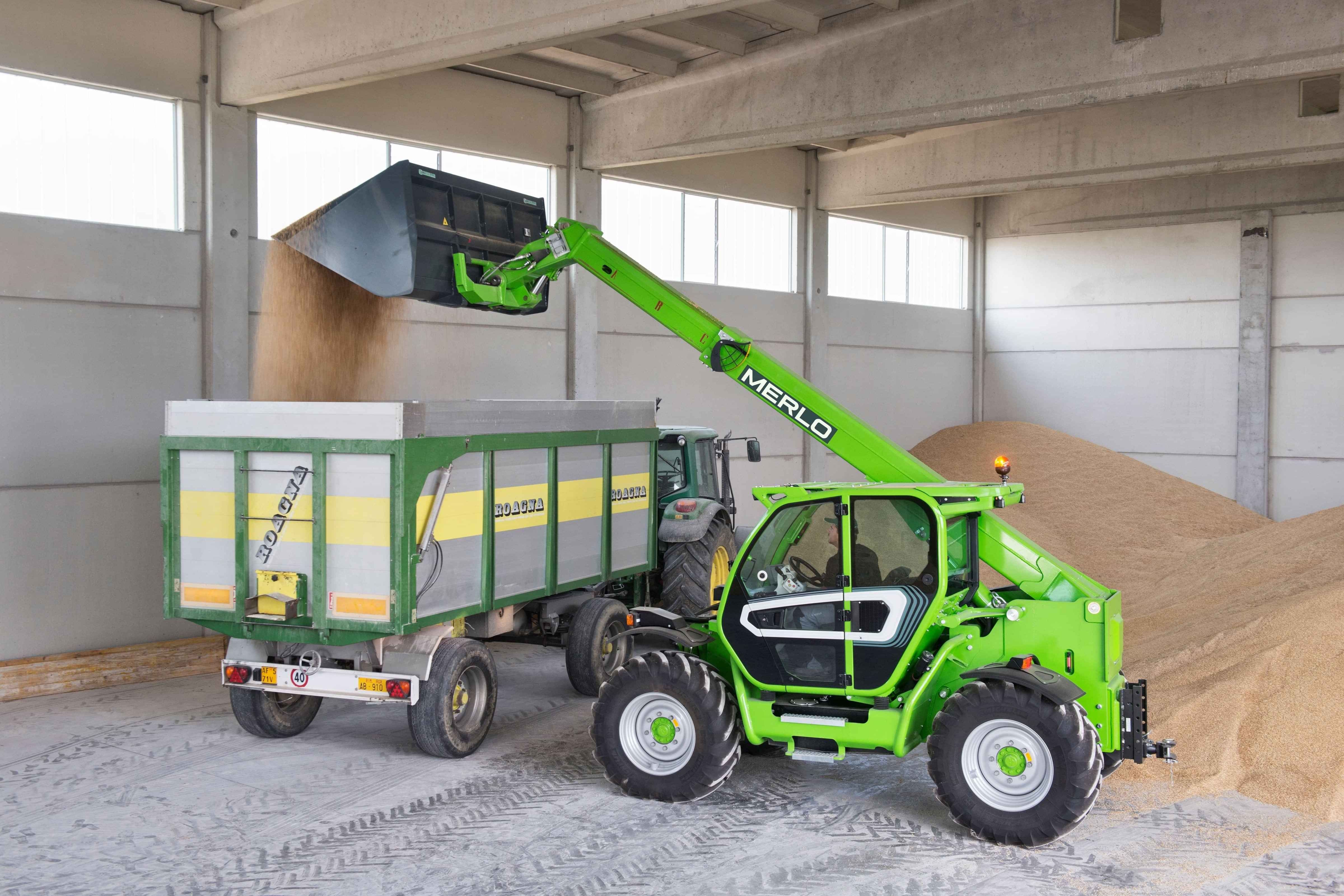 The Merlo Turbofarmer TF42.7TT Telehandler