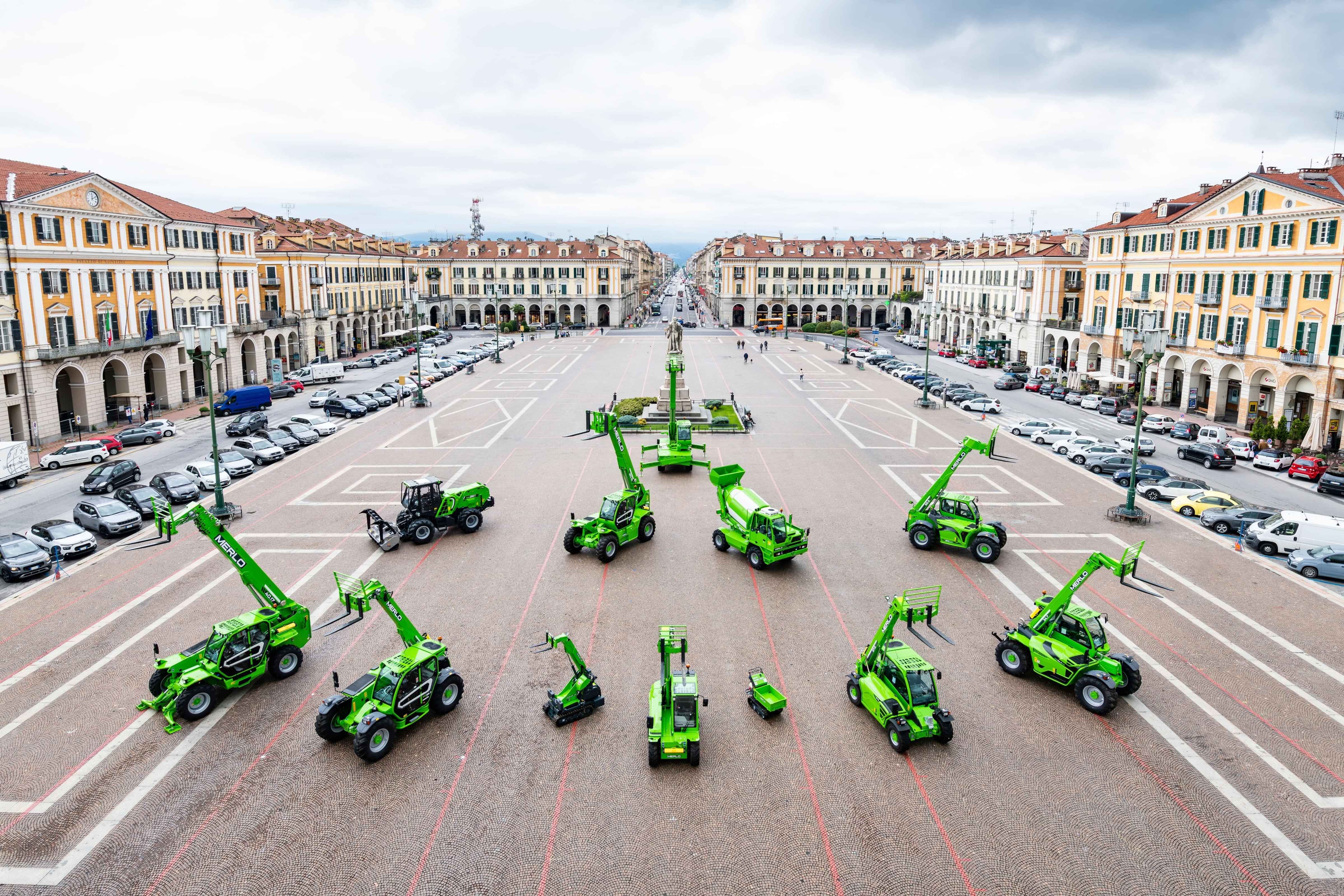 Merlo Group Italy: The full lineup of telehandlers and specialised machines for agricultural and construction work.