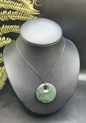 New Zealand Greenstone Pounamu Kopae Pendant 01