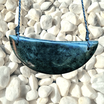 NZ Kawakawa Mix Pounamu Breast Plate BP01