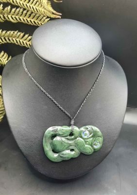 New Zealand Greenstone Pounamu Hei Tiki 001