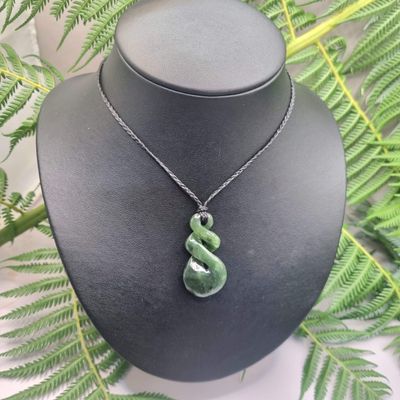 New Zealand Greenstone Pounamu Pikorua Double Twist BL100