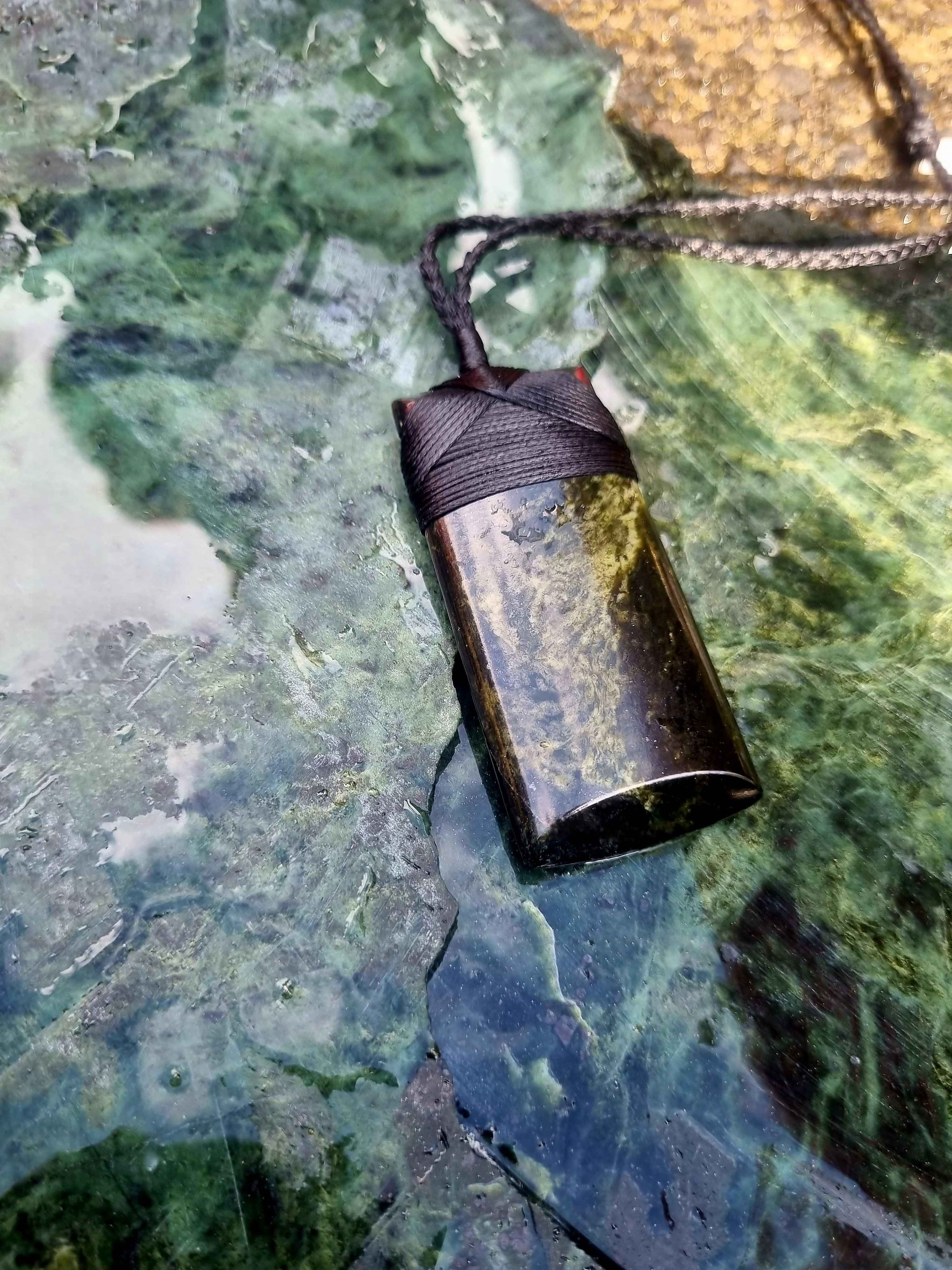  Shop NZ Greenstone Toki Necklace