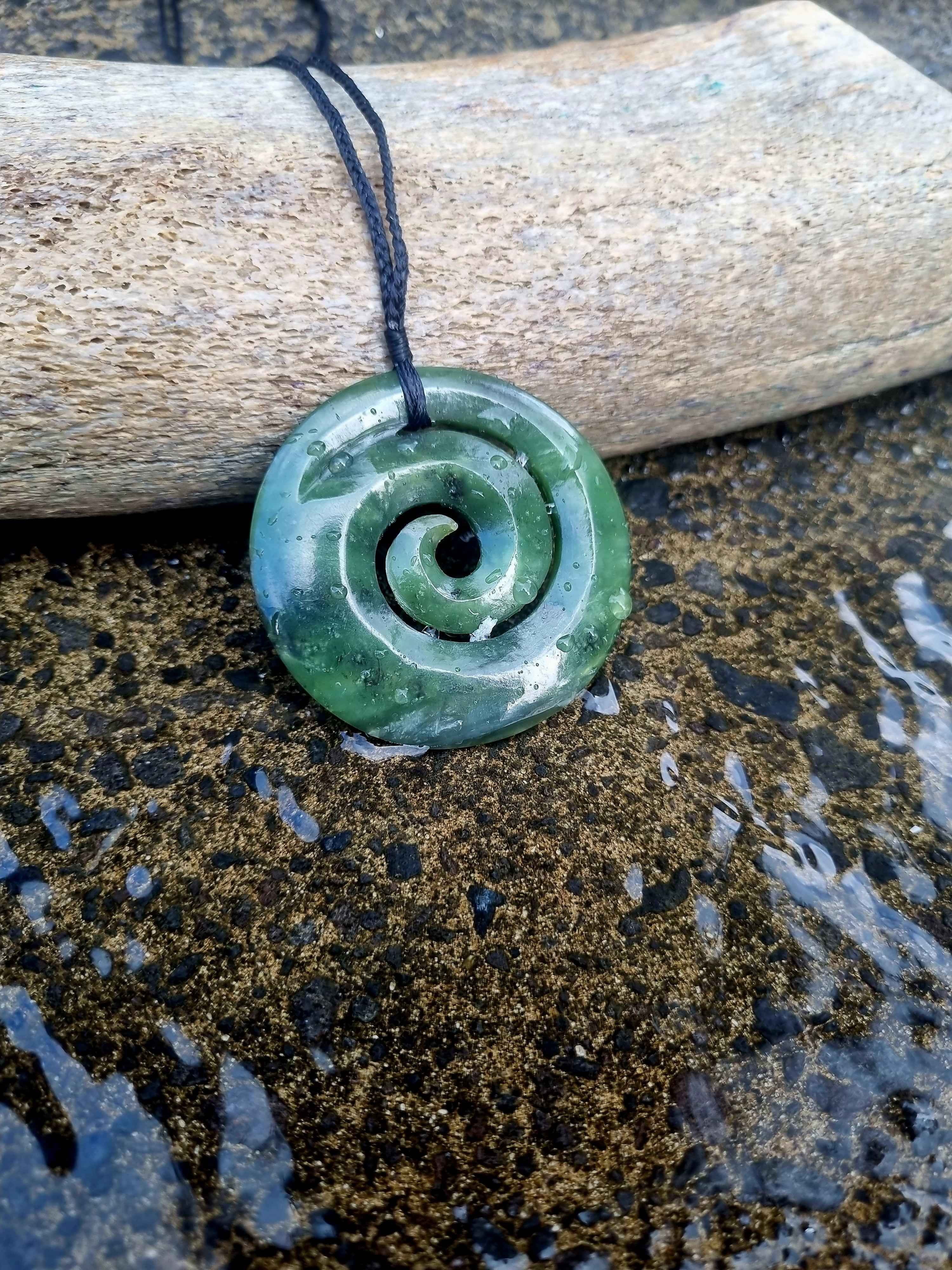 Pounamu necklace NZ handcarved