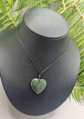 New Zealand Greenstone Pounamu small Half Carved Heart Pendant  H5