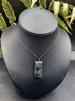 New Zealand Greenstone Pounamu  Hei Toki  D