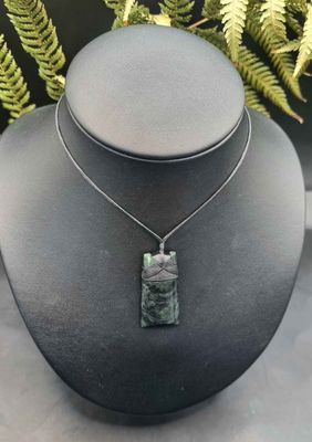 New Zealand Greenstone Pounamu  Hei Toki  E