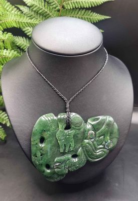 New Zealand Greenstone Pounamu XL Hei Tiki 002