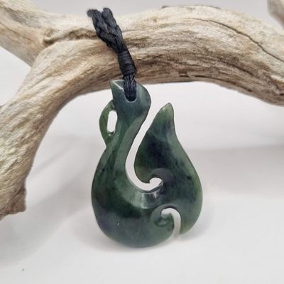NZ Greenstone Medium Manaia Pendant- Pounamu MK100