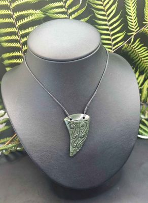 New Zealand Greenstone Pounamu Niho Shark Tooth Pendant 01