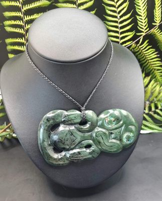 New Zealand Greenstone Pounamu Hei Tiki  02