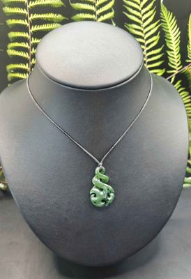 ​New Zealand Greenstone Pounamu Twist with Korus  002