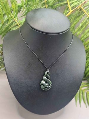 ​New Zealand Greenstone Pounamu Twist with Korus  T51