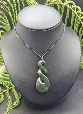 New Zealand Greenstone Pounamu large Pikorua Double Twist TW21