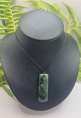 New Zealand Greenstone Pounamu Hei Toki  C200