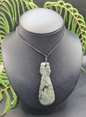 New Zealand Pounamu Serpentine Mere 01