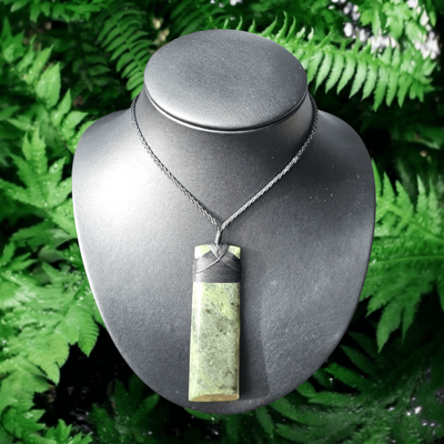 New Zealand Greenstone Pounamu Hei Toki Pendant TB