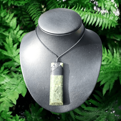 New Zealand Greenstone Pounamu Hei Toki Pendant TC