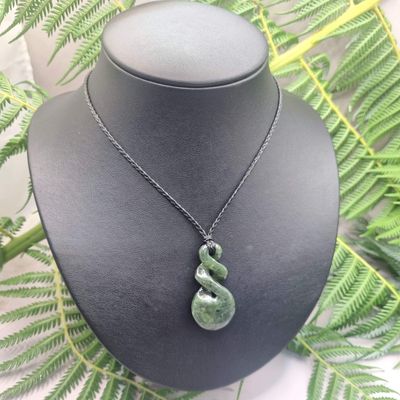 New Zealand Greenstone Pounamu Pikorua Double Twist BL101