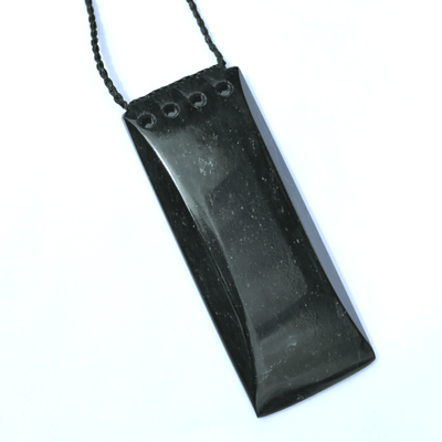 New Zealand Greenstone Bowenite Pounamu XXL Hei Toki Necklace