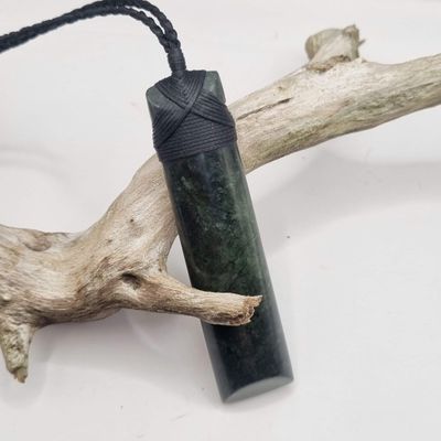 NZ Pounamu Toki Necklace     RY66