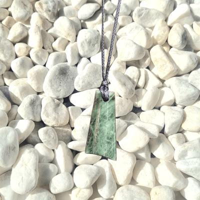 NZ Jade Greenstone Pounamu Toki Necklace D 01