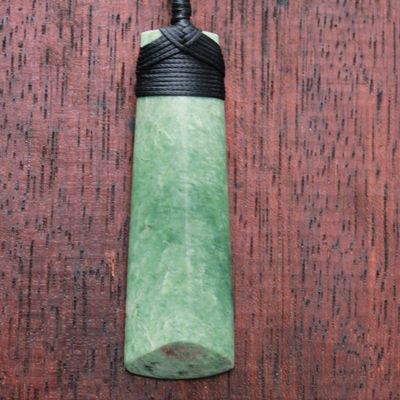 NZ Kokopu Pounamu Hei Toki Necklace  KP113