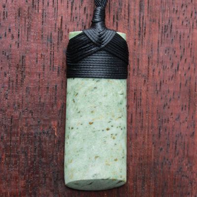NZ Kokopu Pounamu Hei Toki Necklace  KP115