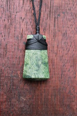 New Zealand Pounamu Toki Pendant KR 0015