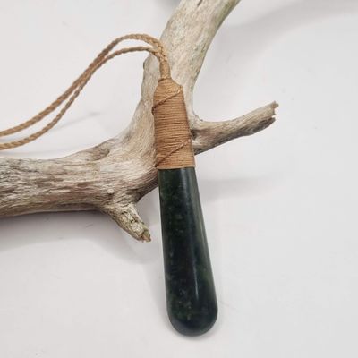 ​NZ Pounamu Roimata Tear Drop Necklace  ROI100