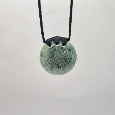New Zealand Greenstone Pounamu Kopae Circle Disc Necklace   KO 40