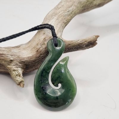 NZ Greenstone  Pounamu Hei Matau Fish Hook Necklace FH17