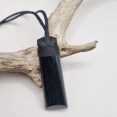 New Zealand Greenstone Pounamu Toki Necklace RK2001