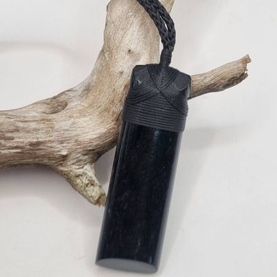 New Zealand Greenstone Pounamu Toki Necklace RK2002