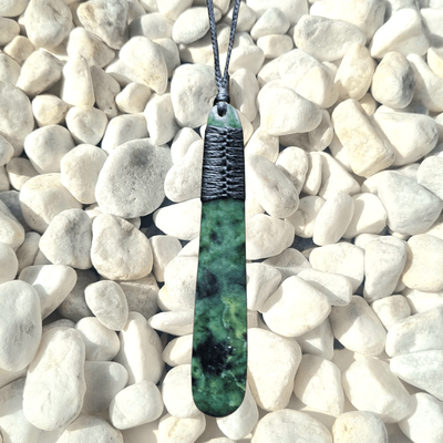 ​NZ Pounamu Roimata Tear Drop Necklace  ROI 41