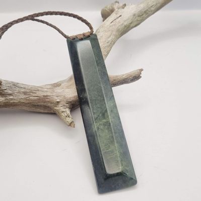 New Zealand Greenstone Pounamu Toki Necklace XL 21