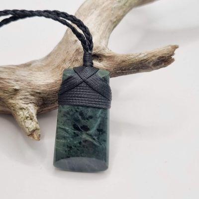 New Zealand Greenstone  Pounamu Toki Pendant  TS38