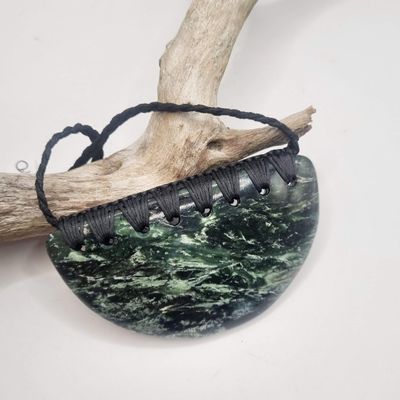 NZ Greenstone Pounamu Breast Plate Necklace  BPR599