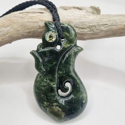 NZ Greenstone Medium Manaia Pendant- Pounamu