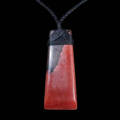 Kamahi Pendant