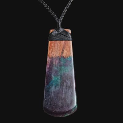 Kamahi Pendant
