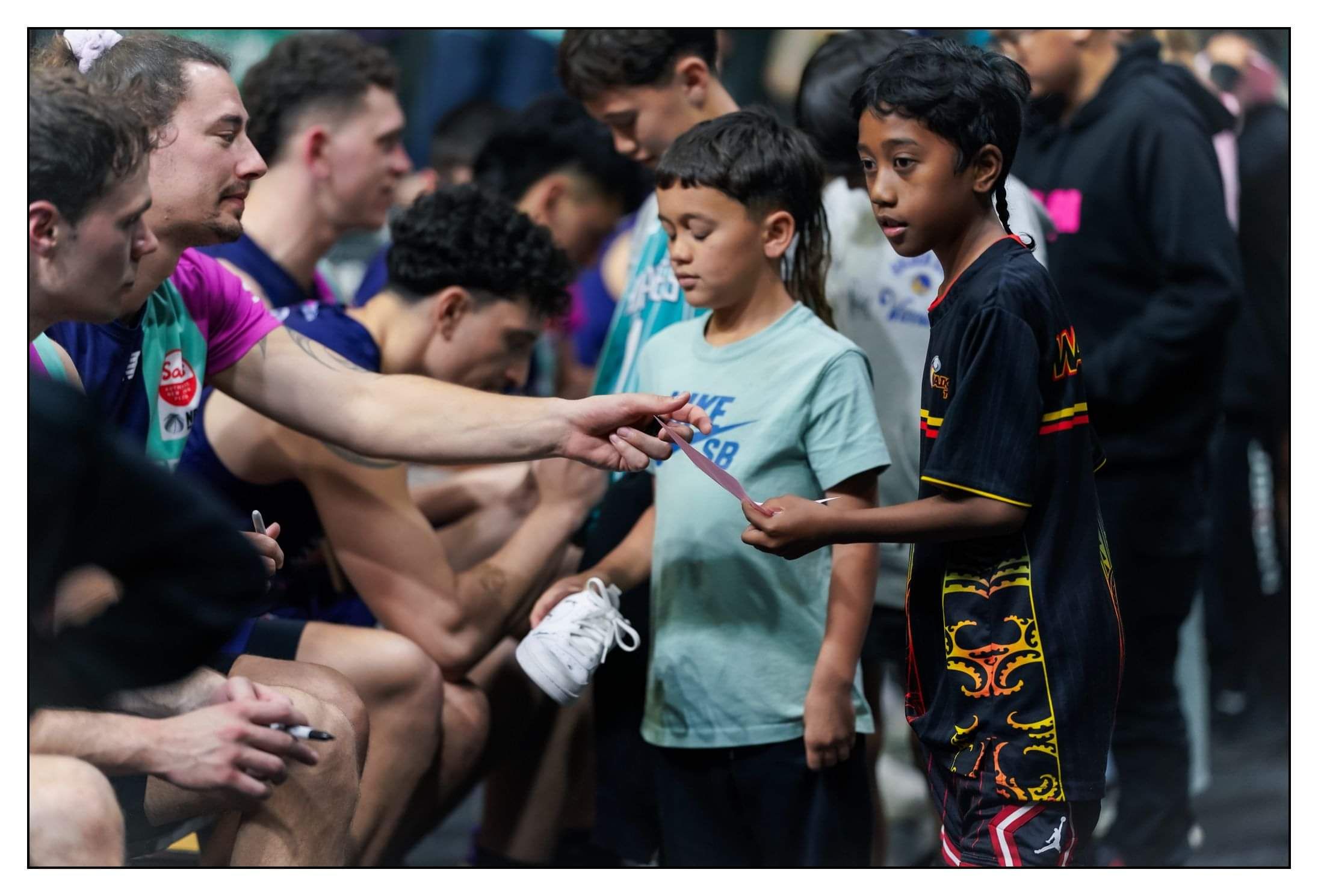 whai basketball fans