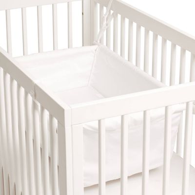 ​Cariboo Gentle Motions (Bassinet Only) White/White Cotton Story Fabric /Foam Mattress