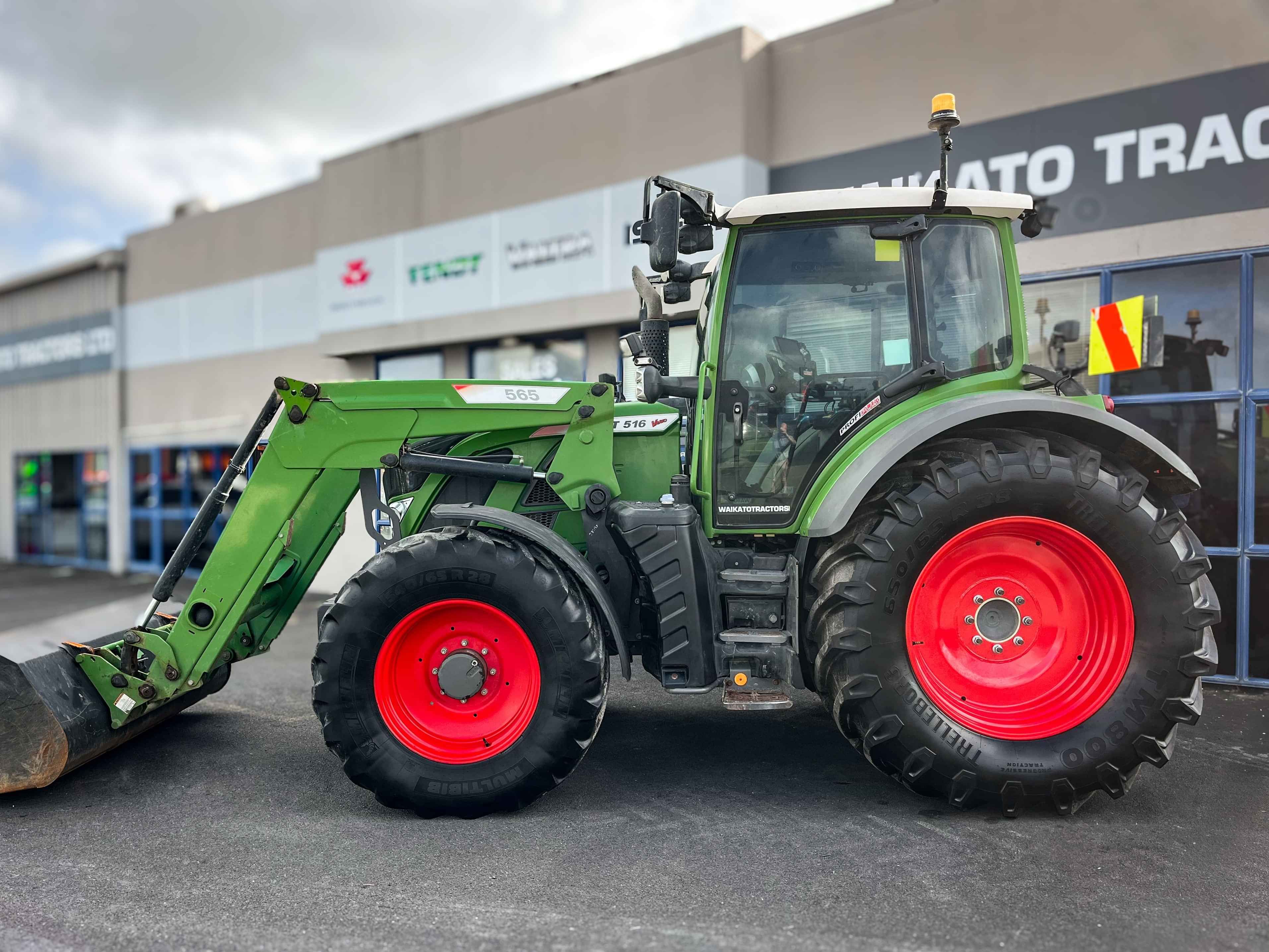 Fendt 516 with FEL. One owner operator, on new 650 rubber.